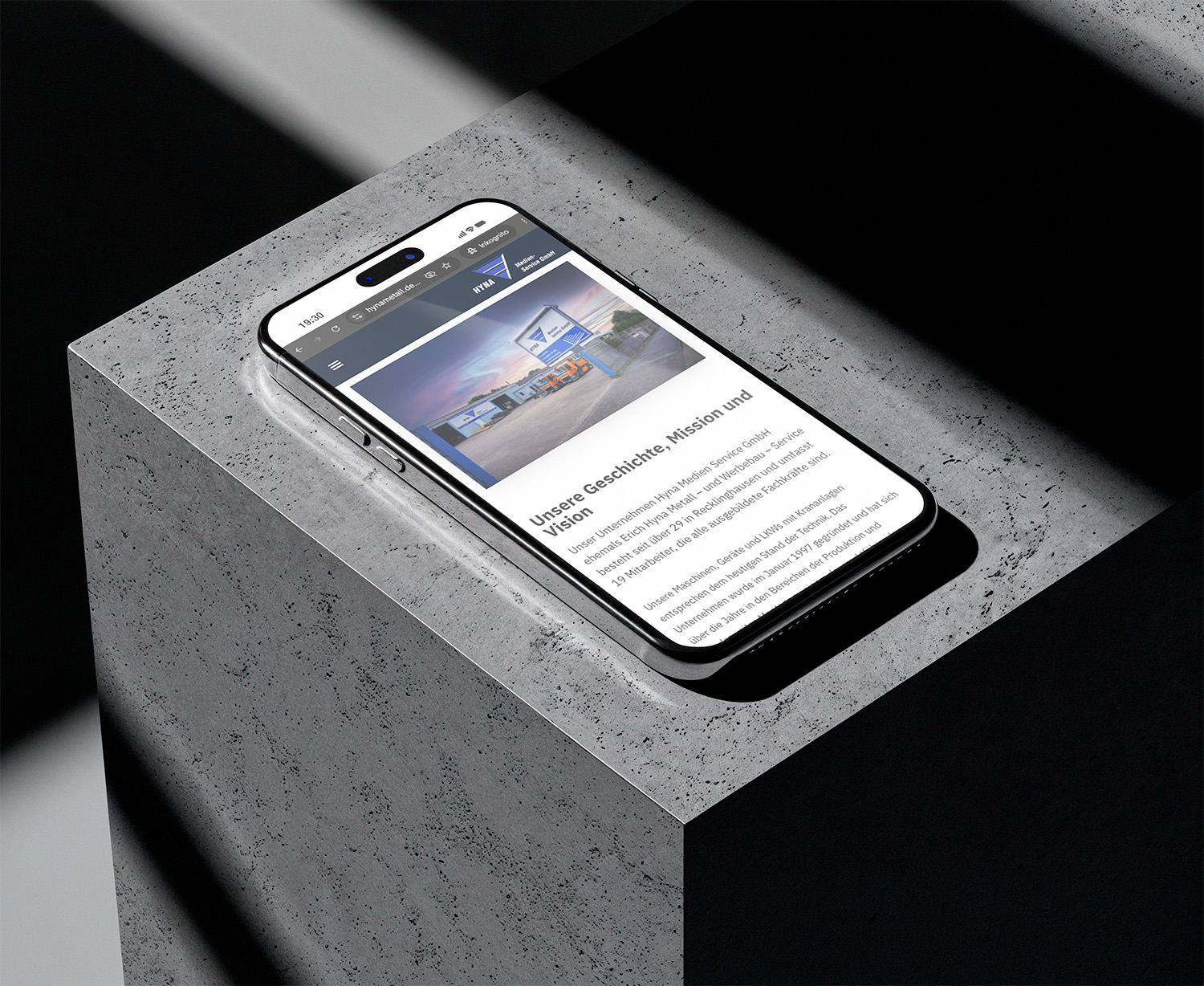 Mockup-Handy-HynaMedien-01.png